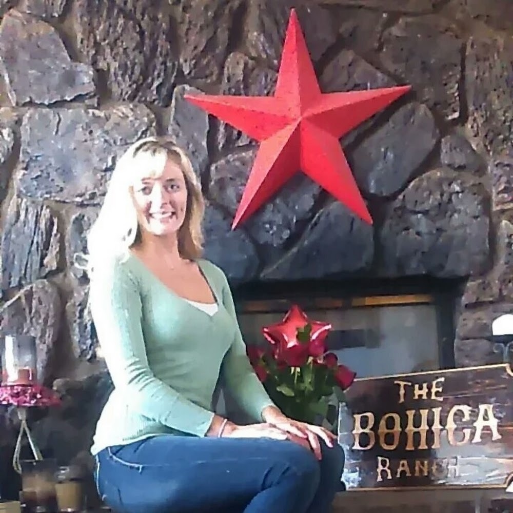 Meet your Posher, Carissa